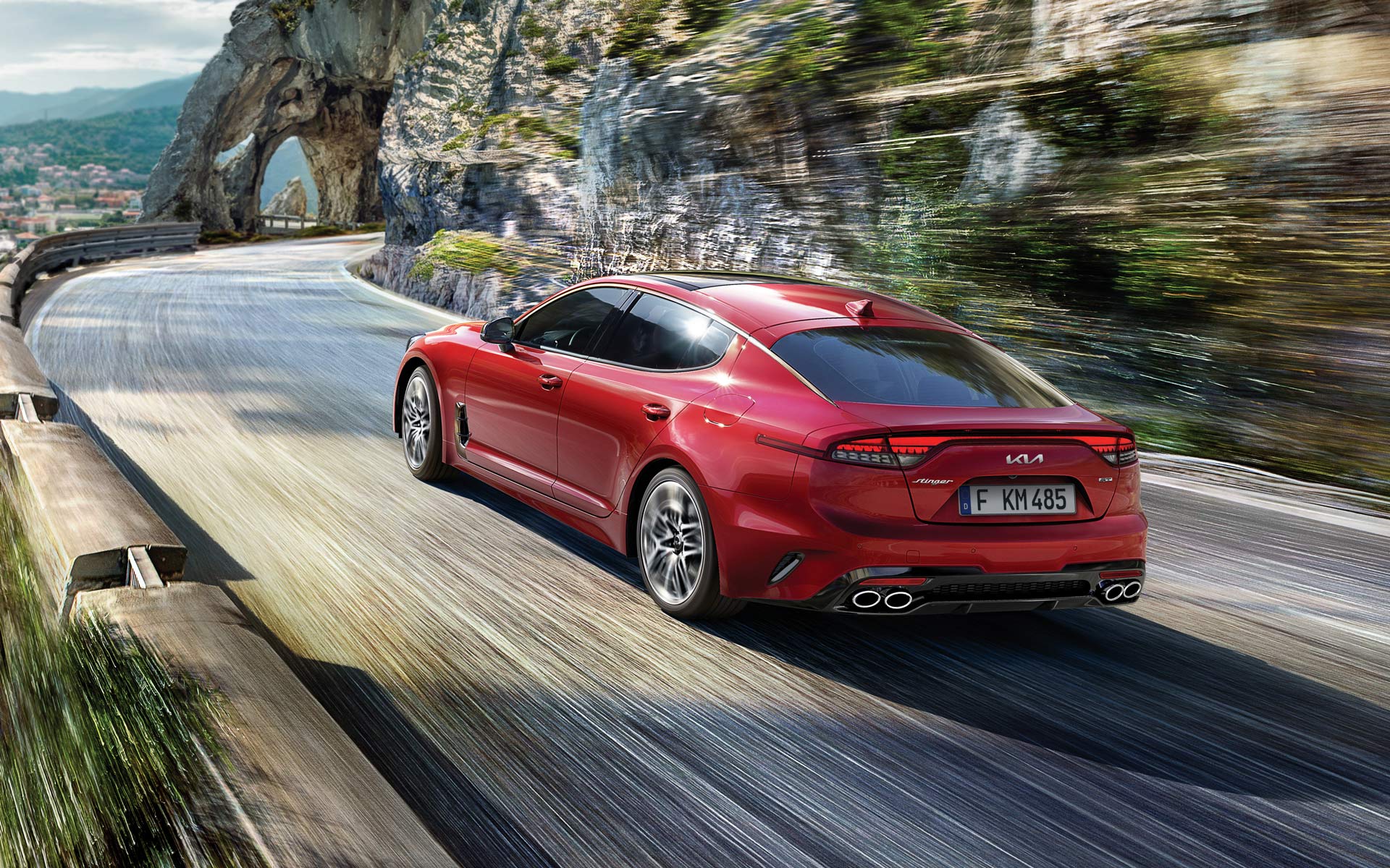 Neuer Kia Stinger GT in Fahrt